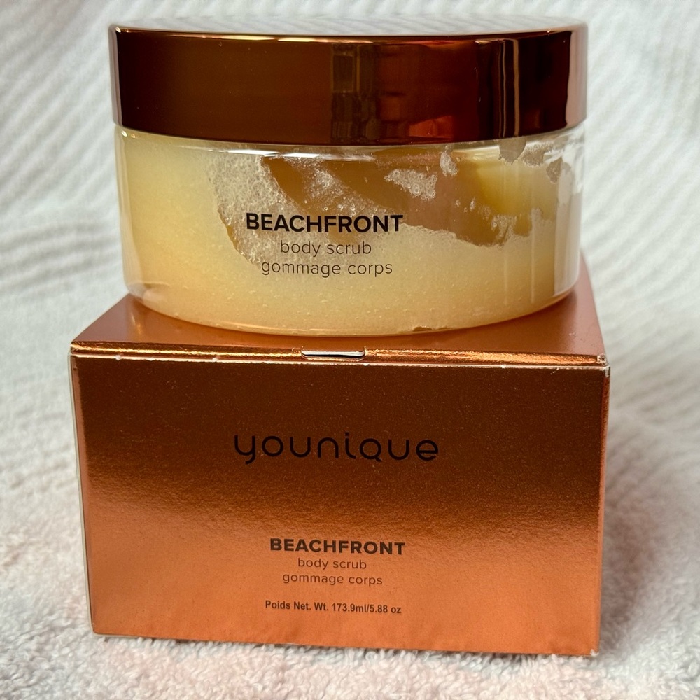 Younique Exfoliating Body Scrub